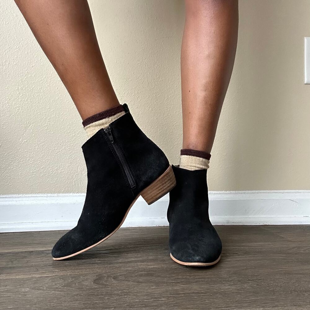 Unbranded Black Suede Ankle Boots Size 8.5